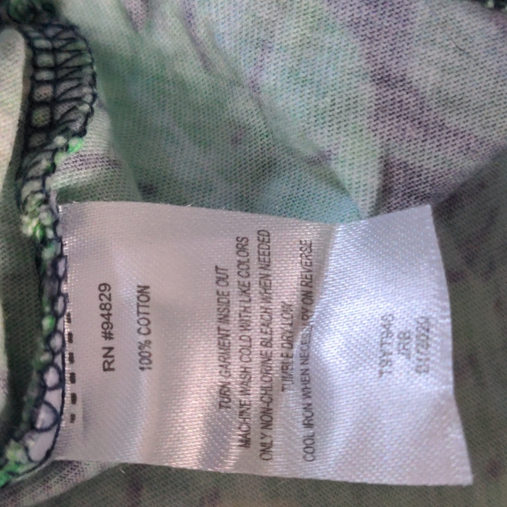 Colorful tshirt - Picture 4 of 4